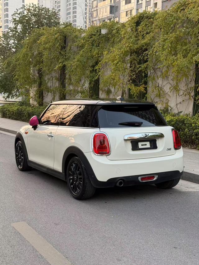 MINI MINI