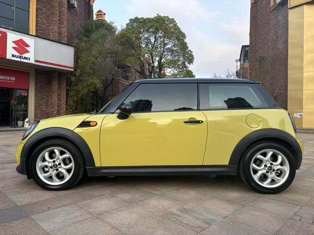 MINI MINI