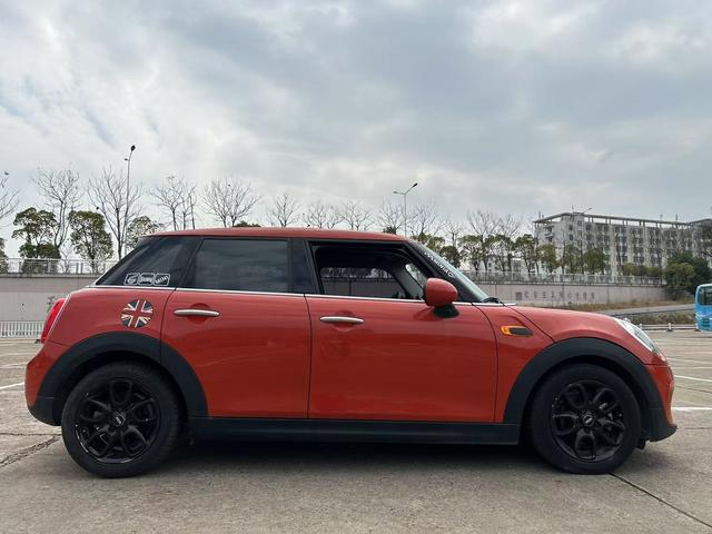 MINI MINI