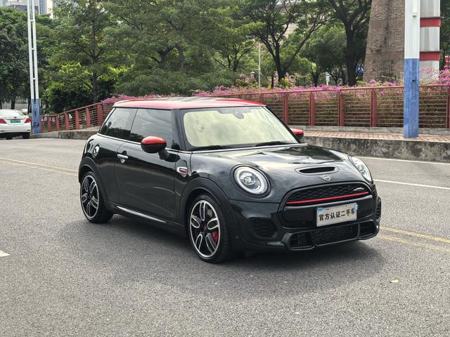 MINI JCW