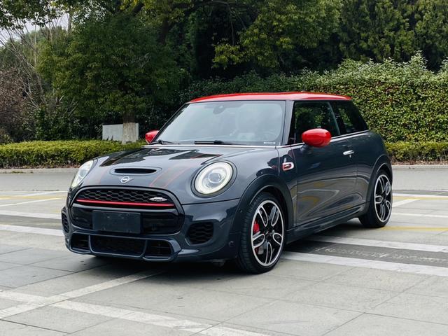 MINI JCW