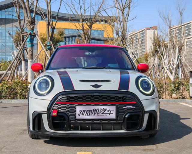 MINI JCW