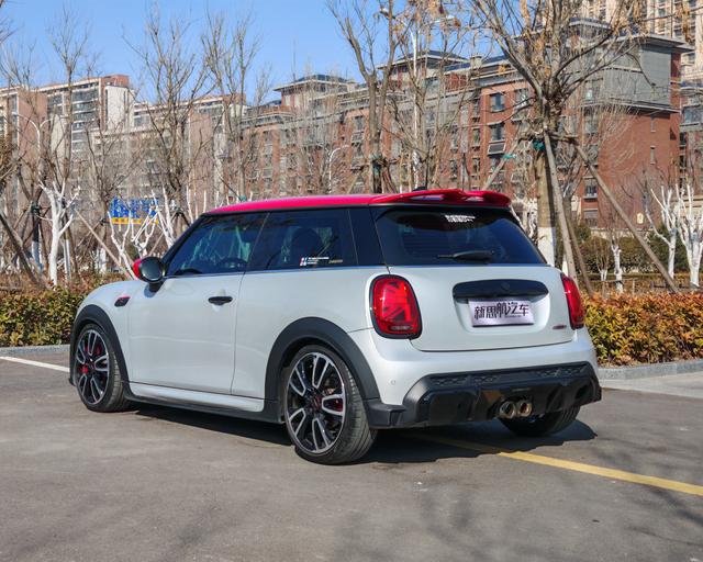 MINI JCW