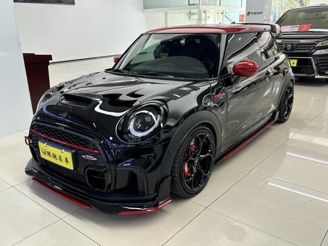 MINI JCW