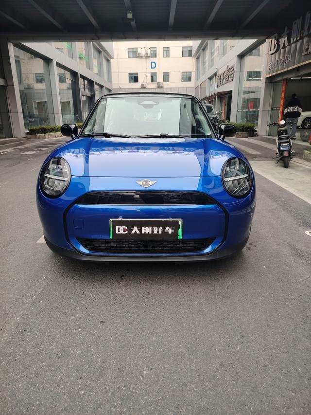 MINI ELECTRIC  COOPER