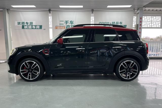 MINI JCW COUNTRYMAN