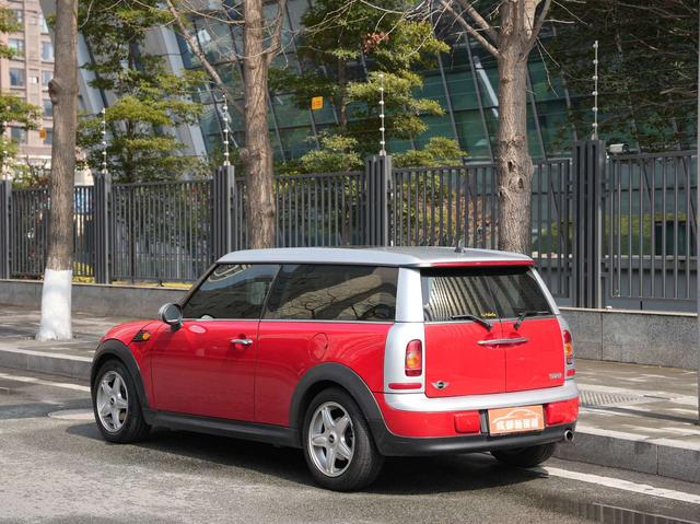 MINI CLUBMAN