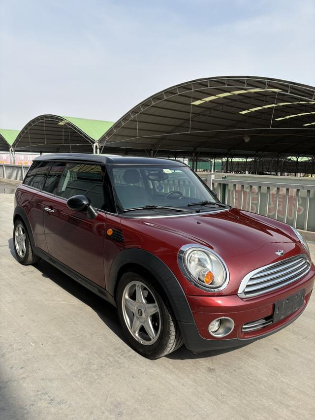 MINI CLUBMAN