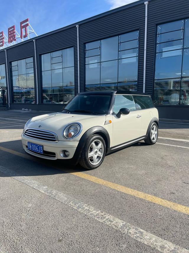 MINI CLUBMAN