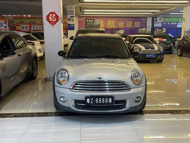 MINI CLUBMAN