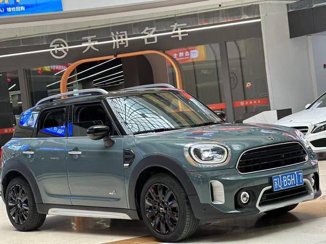 MINI COUNTRYMAN