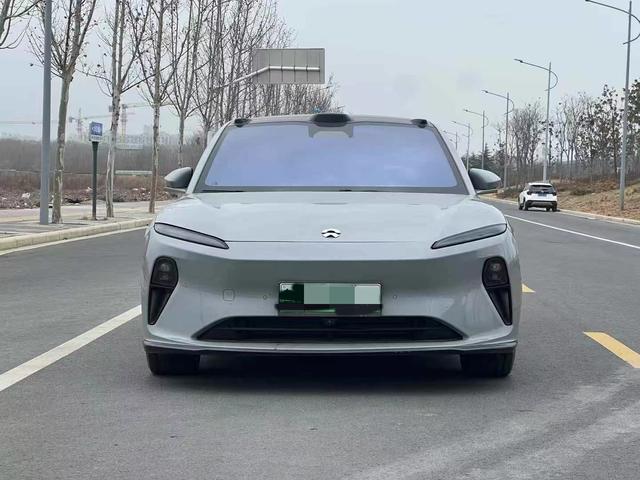 NIO ET5T