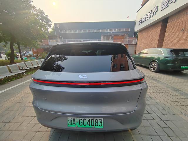 Lixiang L6