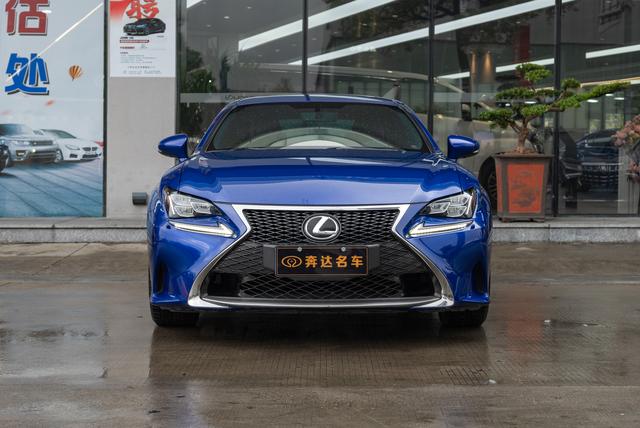 Lexus RC