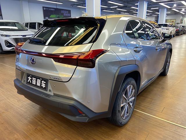 Lexus UX EV