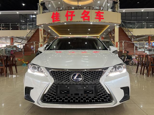 Lexus CT