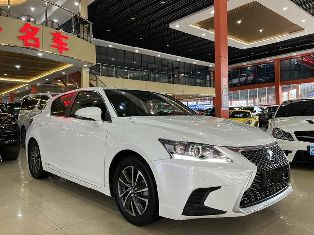 Lexus CT