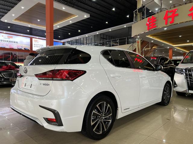 Lexus CT