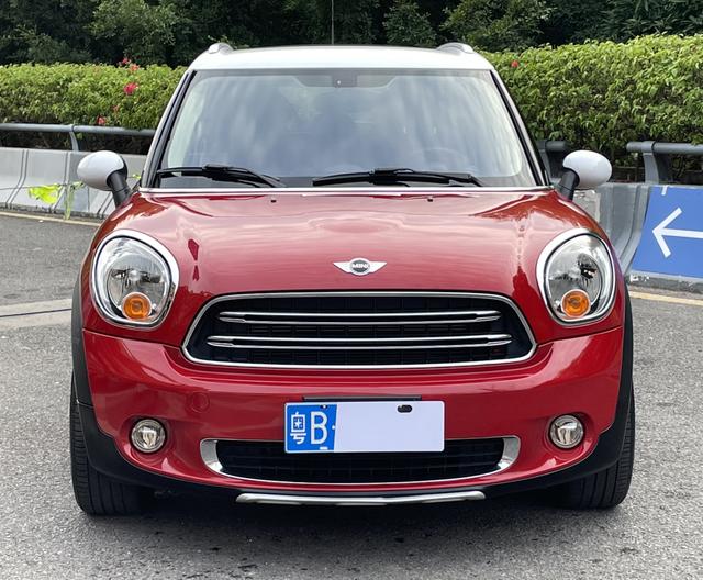 MINI COUNTRYMAN