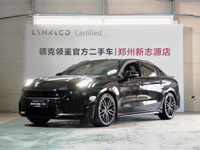 Lynk & Co 03