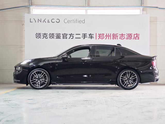 Lynk & Co 03