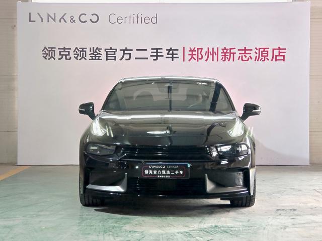 Lynk & Co 03