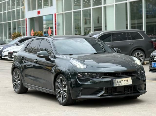 Lynk & Co 02 Hatchback