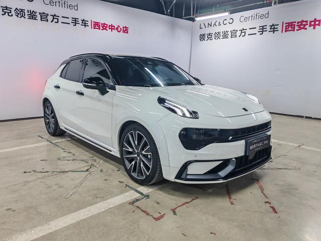 Lynk & Co 02 Hatchback