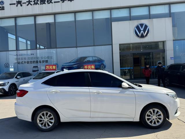 Changan Yuexiang V7