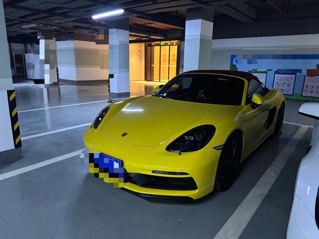 Porsche 718