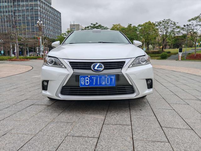 Lexus CT