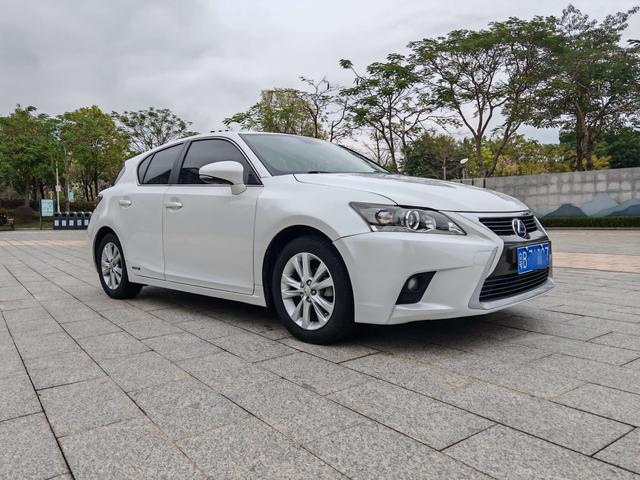 Lexus CT