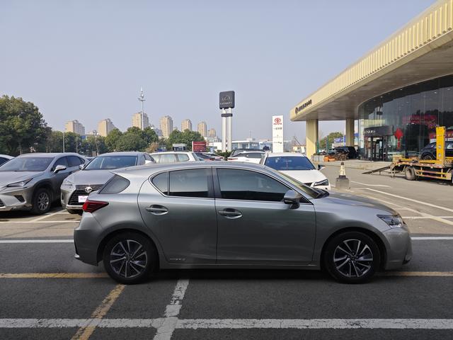 Lexus CT