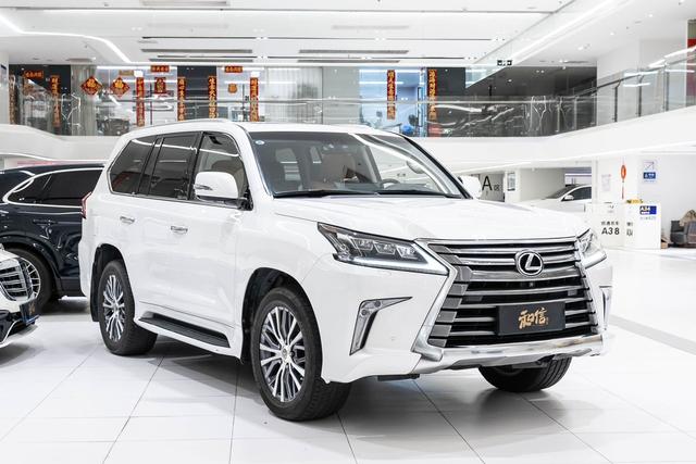 Lexus LX