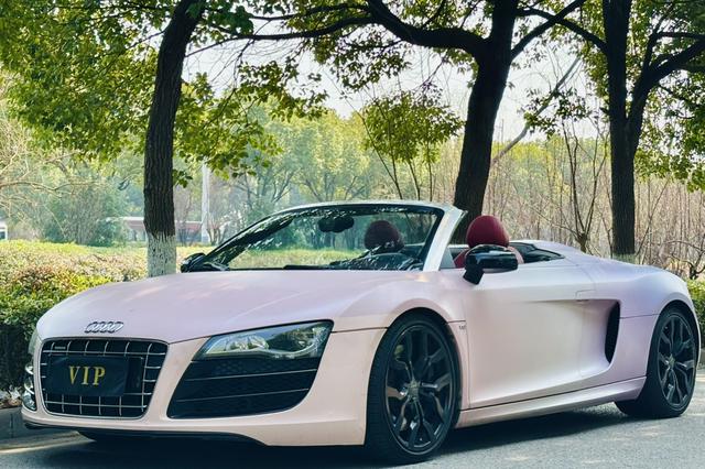 Audi R8