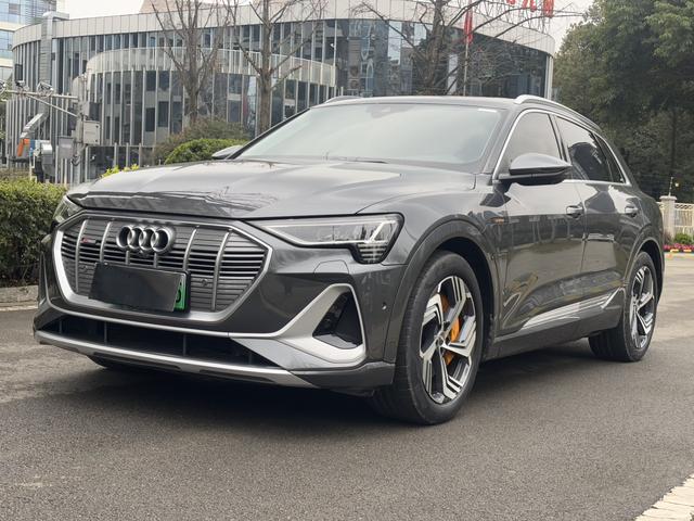 Audi e-tron