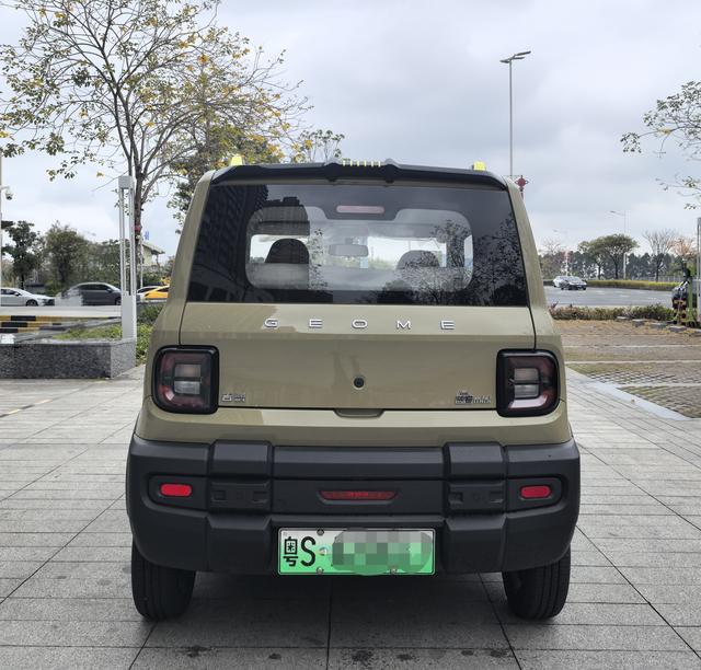 Geely Panda