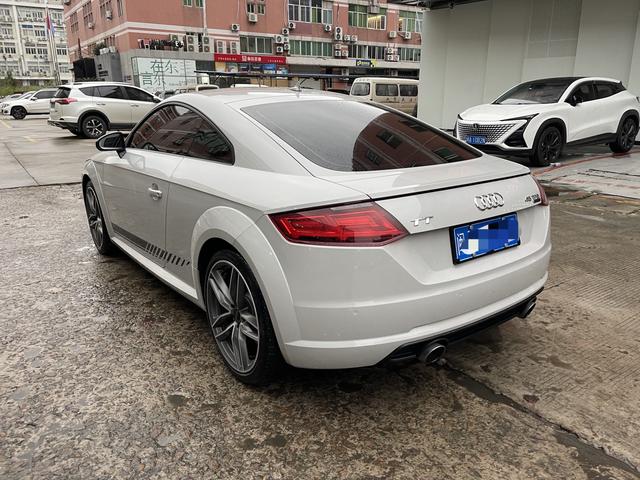 Audi TT