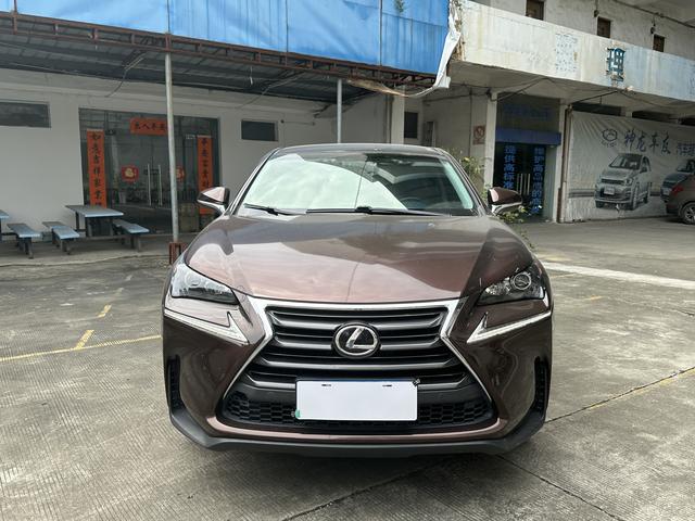 Lexus NX