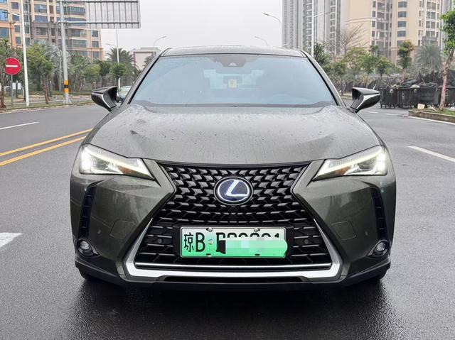 Lexus UX EV