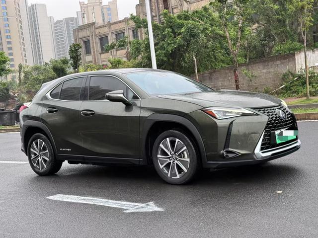 Lexus UX EV