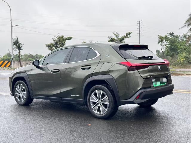 Lexus UX EV