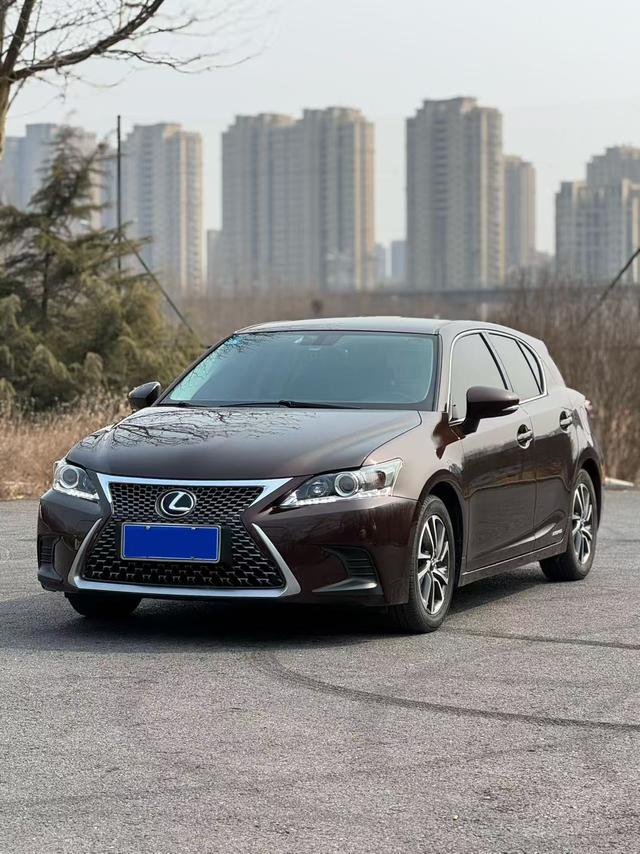 Lexus CT