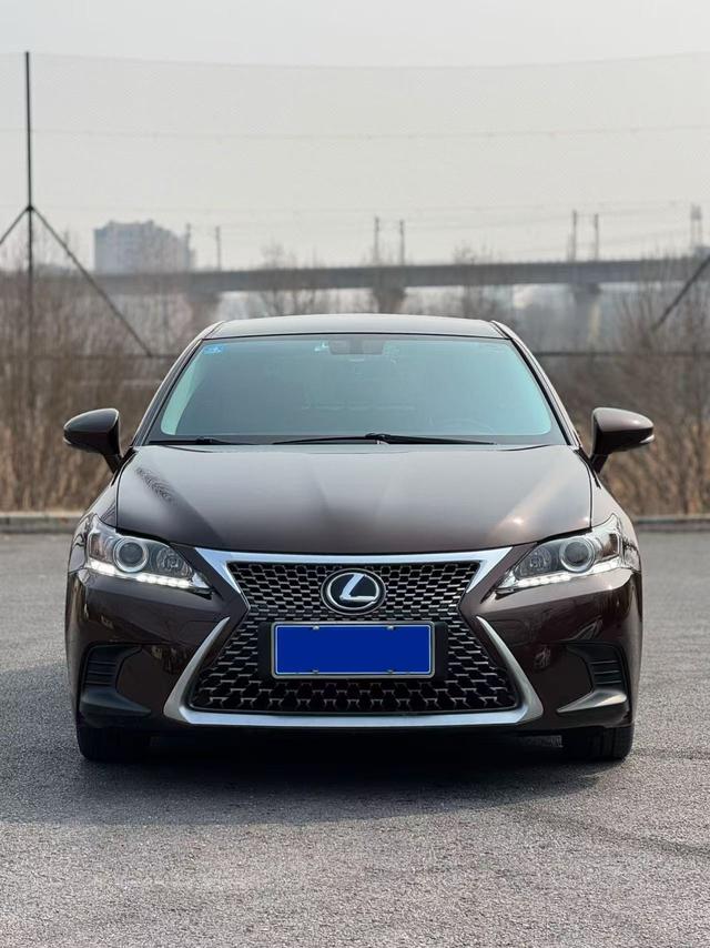 Lexus CT