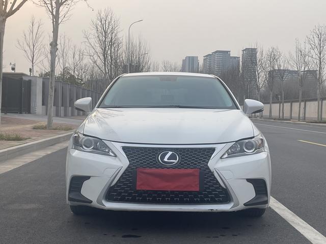 Lexus CT