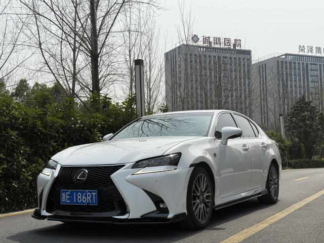 Lexus GS