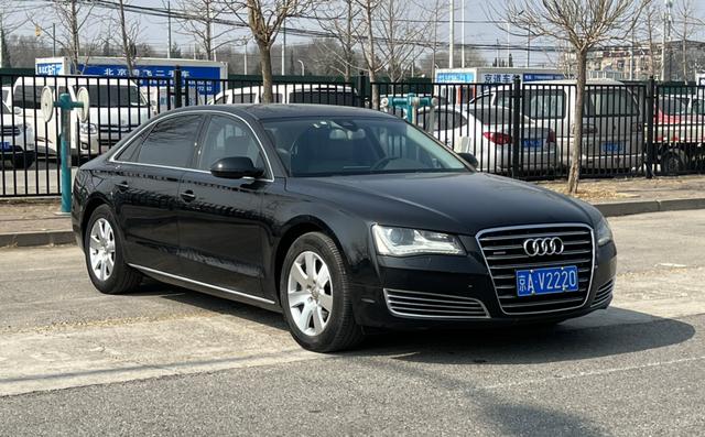 Audi A8