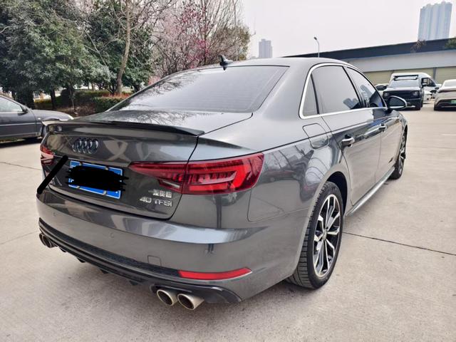 Audi A4L