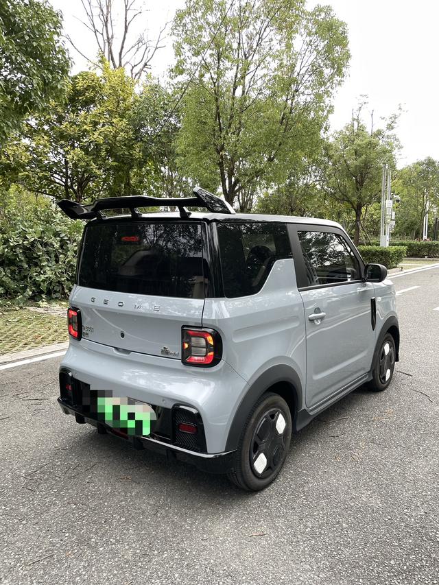 Geely Panda