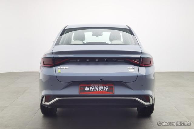 Geely Emgrand L HiP